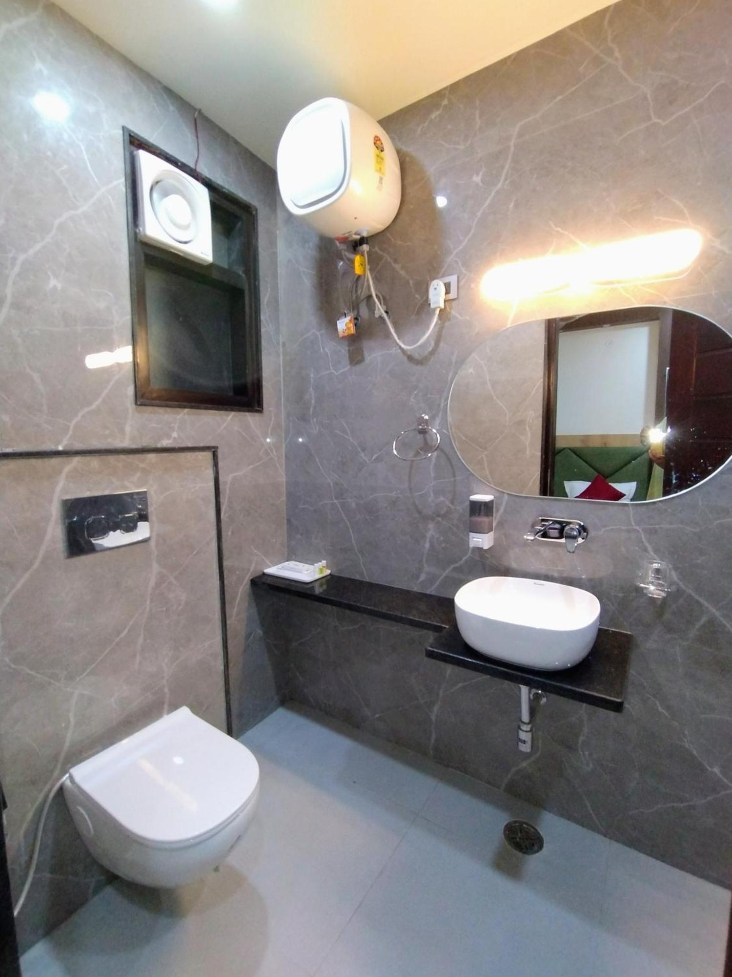 Celebration Guest House Lucknow Exterior foto
